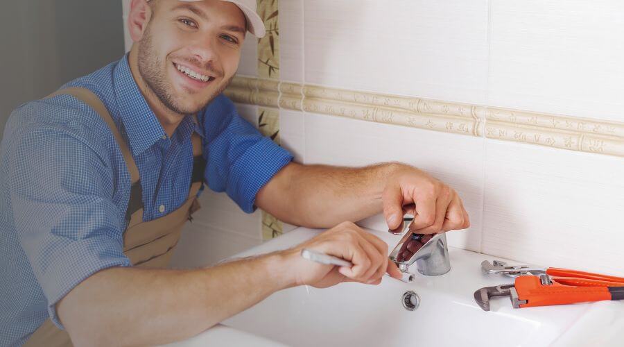 Professional emergency plumber services in Homestead